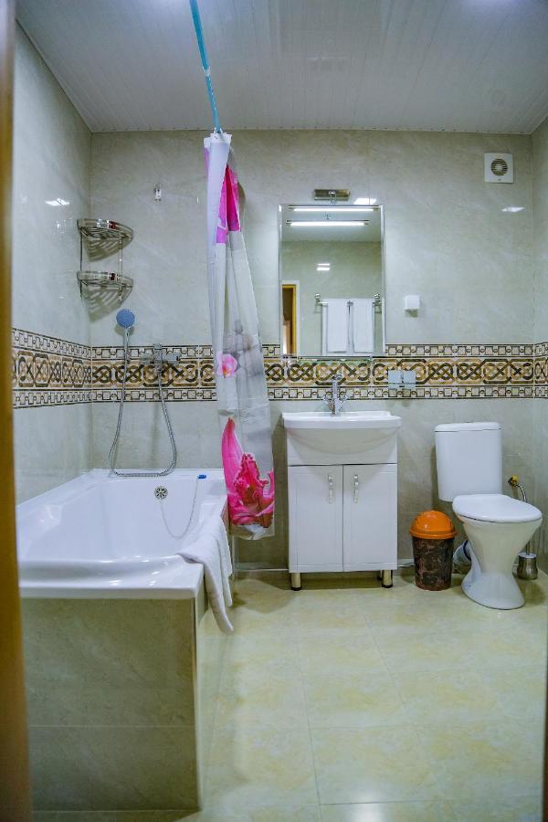 Old Gate Family Guest House Buchara Exterior foto